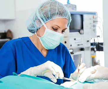 Reconstructive-surgeon-3 (1)